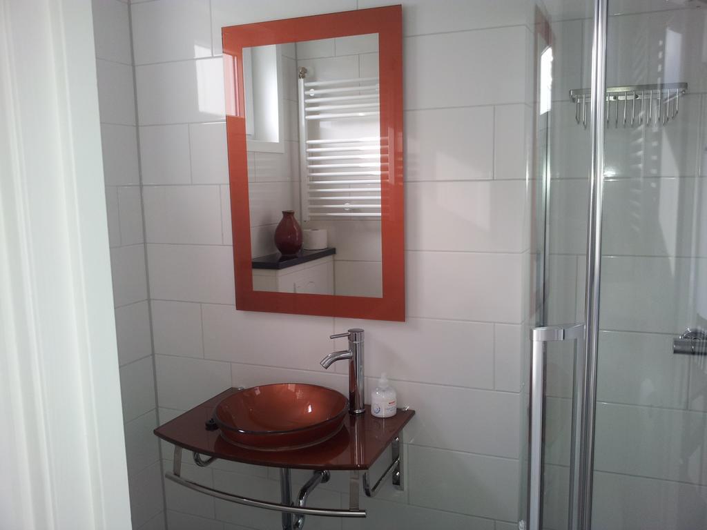 Homestay Bij Aelita Den Burg Zimmer foto